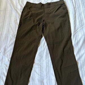 Women's Columbia Slim Pull-On Pants -- NWOT